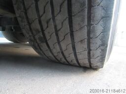 SCHMITZ CARGOBULL Mega Varios Bremse 90% Reifen 60%