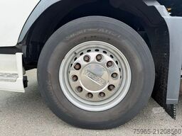 VOLVO FH 400 GLOBETROTTER XL TIRES 90% 2x TANK ORIGINA