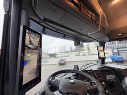 RENAULT RENAULT T 520 4x2 SATTELZUGMASCHINE SCHWARZ