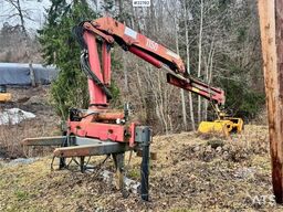 HMF Hermeler Maschinenbau 1150 crane with grab.