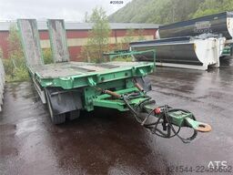 Istrail 3 akslet machine trailer with hydraulic ramps