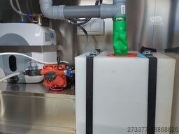 ESSELMANN Delistar Foodtruck 6000 ähn. Airstream