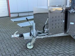 ESSELMANN Delistar Foodtruck 6000 ähn. Airstream