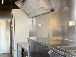 ESSELMANN Delistar Foodtruck 6000 ähn. Airstream