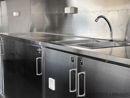 ESSELMANN Delistar Foodtruck 6000 ähn. Airstream