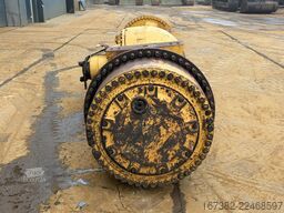 Caterpillar 990 axle