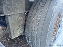 Maur Triple-Axle Trailer – EU Approved – Central Lubric