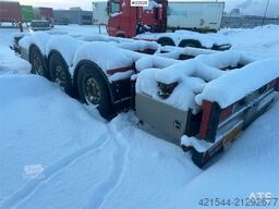 HFR KM 24 3-axle trailer w/ two sets of tires