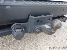 FORD Nugget Plus 150PS Autm. Navi AHK Park-Assist ACC