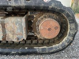 NEW HOLLAND E26b 2.7 t 4x Schauffel