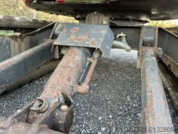 NEW HOLLAND E26b 2.7 t 4x Schauffel