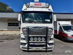 MAN TGX 26.510 6x2 Box Truck with Full Side Opening