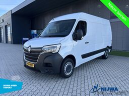 Renault Master T33 135 L2H2 Navigatie + Trekhaak