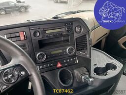 Mercedes-Benz Actros 1842