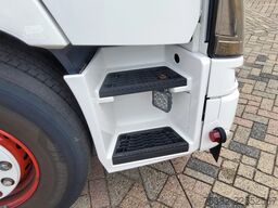 Renault T T 520 HIGH SLEEPER 4x2 EURO 6 - 33-BPH-4