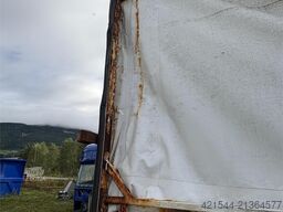 Tyllis trailer with chip body and tipper – hydraulic side