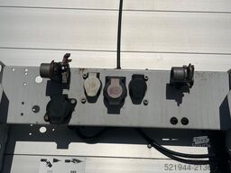 Schmitz Cargobull SCS 24/L-13.62  Curtainsider Edscha