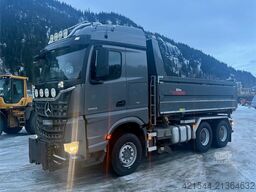 Mercedes-Benz Arocs 6x4 brøyterigget kombibil, laxolås, sidetipp