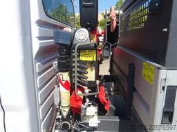 FIAT Ducato Maxi Doka Pritsche Fassi Ladekran