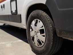 Peugeot Boxer 2024 | Manual | Totalmente equipada
