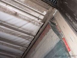 SCHMITZ CARGOBULL SCB*S3T/06 V L N/39 B HO B1 GO BORDWAND LUFT LIF