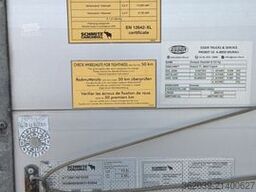 SCHMITZ CARGOBULL SCB*S3T/06 V L N/39 B HO B1 GO BORDWAND LUFT LIF