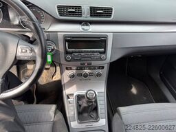 VW Passat Variant Comfortline BlueMotion 4Motion