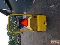 Striegel 150 DYA minishovel met 2 bakken en palletvorken...