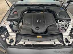 MERCEDES-BENZ E 450 4Matic Foliert in Grau Matt original Weiss