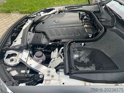 MERCEDES-BENZ E 450 4Matic Foliert in Grau Matt original Weiss