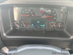 Volvo 7900