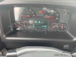 Volvo 7900