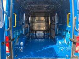 VW Crafter Kasten 35 mittellang L3H3 Business/DSG