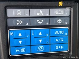 KOMATSU PC 210 LC-11/OilQuick 70-55 /2x LöffelZSA