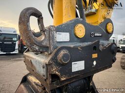 KOMATSU PC 210 LC-11/OilQuick 70-55 /2x LöffelZSA