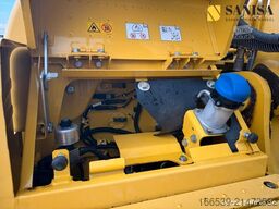 KOMATSU PC 210 LC-11/OilQuick 70-55 /2x LöffelZSA