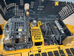 KOMATSU PC 210 LC-11/OilQuick 70-55 /2x LöffelZSA