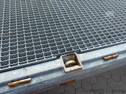 MITSUBISHI Fuso Canter 7C18 Maschinen Transporter 23.947 km