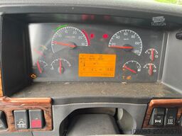 Volvo FH 460 6 x 2 Haakarm       APK 09-2026