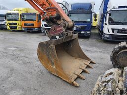 Hitachi ZX160LC-6 Kettenbagger Schnellwechsler Tieflöffel