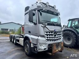 Mercedes-Benz Arocs 3258 Tridem Snow Plough-Equipped Hooklift Tr