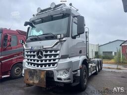 Mercedes-Benz Arocs 3258 Tridem Snow Plough-Equipped Hooklift Tr