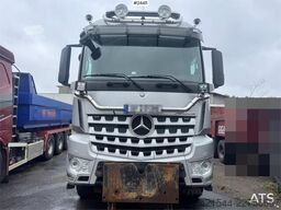 Mercedes-Benz Arocs 3258 Tridem Snow Plough-Equipped Hooklift Tr
