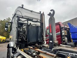 Mercedes-Benz Arocs 3258 Tridem Snow Plough-Equipped Hooklift Tr