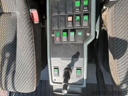 HAKO M30/Multicar/Salzstreuer/3 S.-Kipper/Schild/4x4