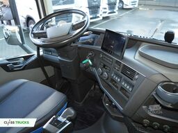 VOLVO FH 460 Globetrotter XL i-Save SideSkirts