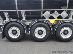 Lag O-3-ST L4BH bitumen semi-trailer / ADR