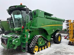 John Deere S690i