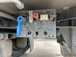 KRONE SE 1-ACHS DRY LINER KOFFERAUFLIEGER