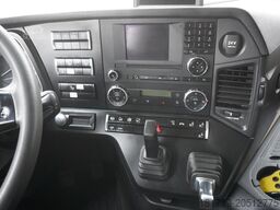 Mercedes-Benz Actros 3563 8x4 / Tipper for grain 20 t